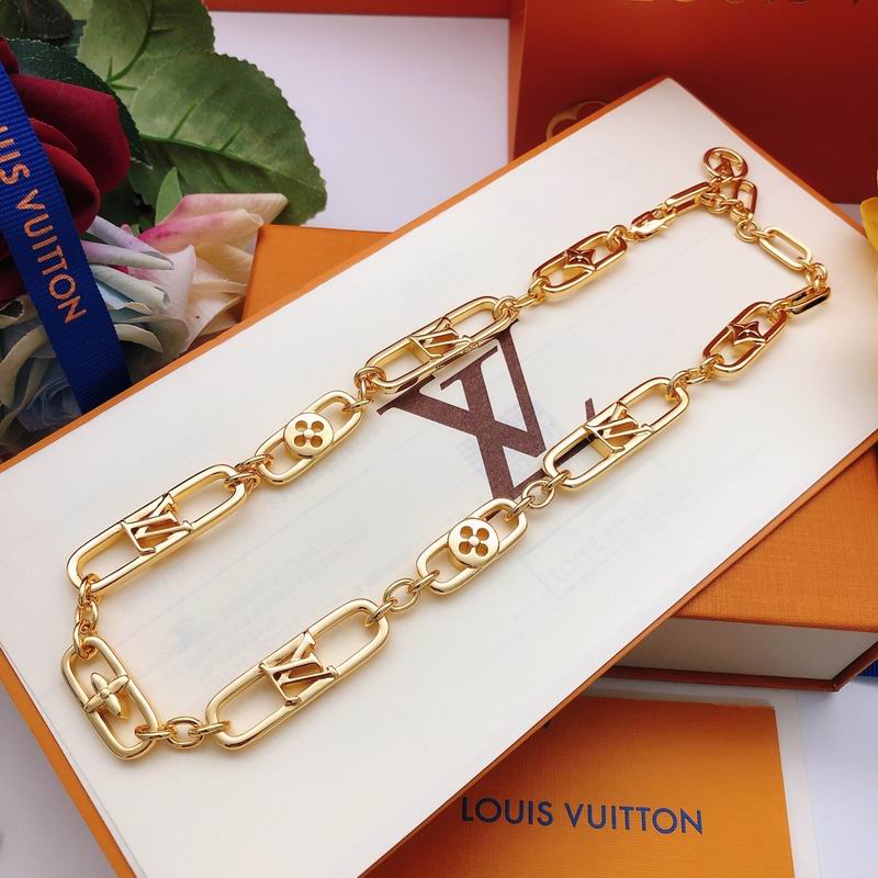 LV Bracelet  04yxs96 (1)