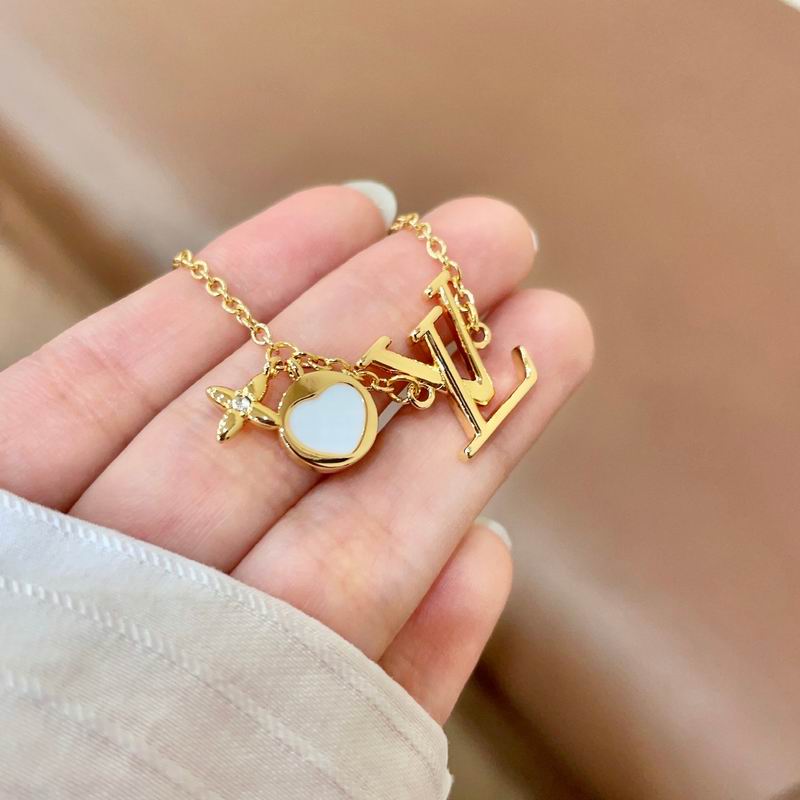 LV Bracelet  04yxs98 (12)