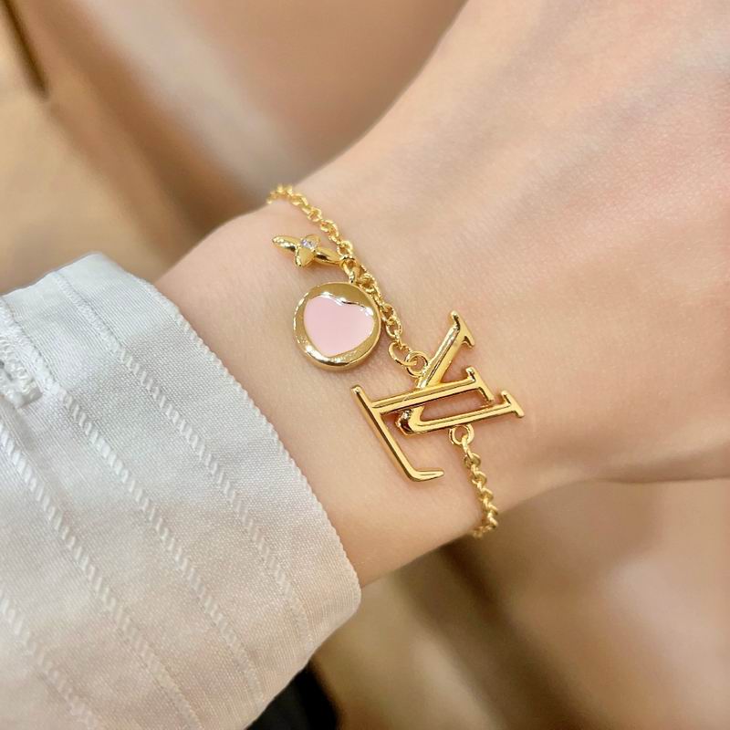 LV Bracelet  04yxs98 (2)