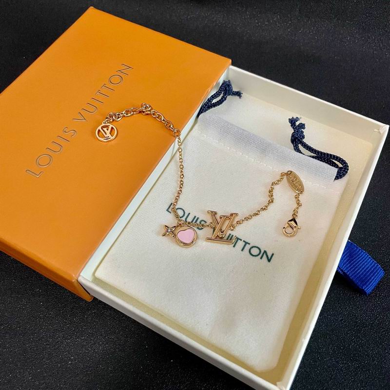 LV Bracelet  04yxs98 (9)