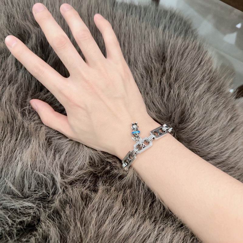 LV Bracelet  05yxs04 (4)