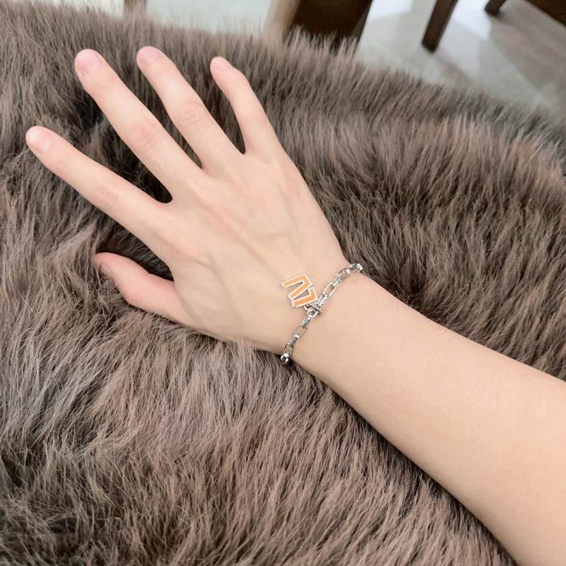 LV Bracelet  05yxs05 (5)
