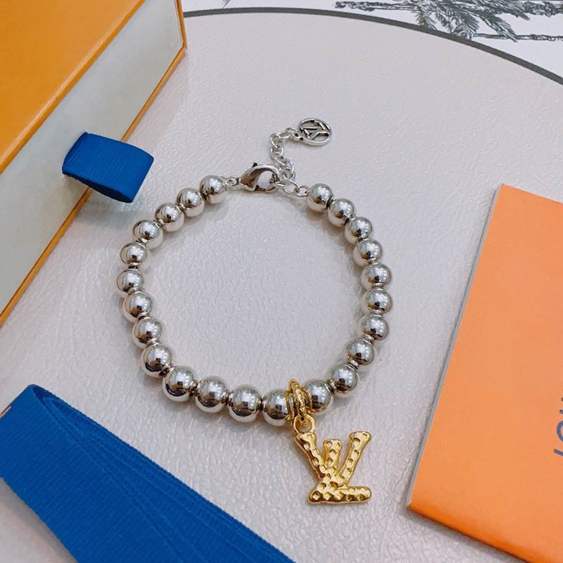 LV Bracelet  05yxs06 (2)