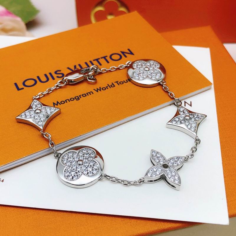 LV Bracelet  05yxs07 (1)