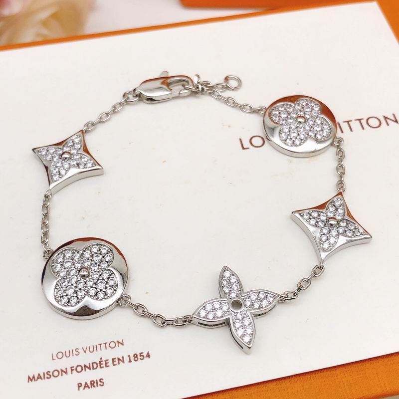 LV Bracelet  05yxs07 (4)