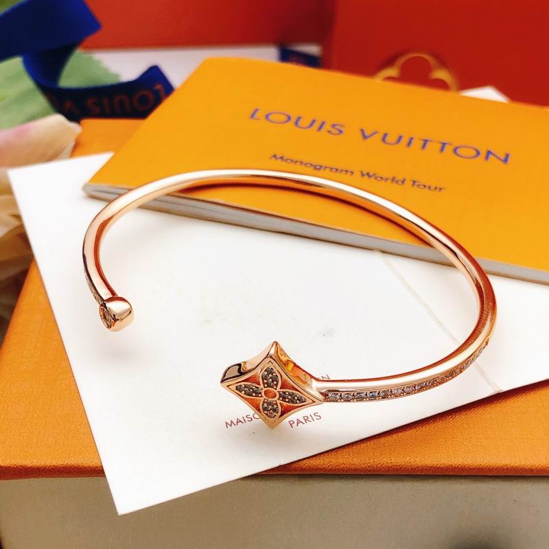 LV Bracelet  05yxs08 (3)