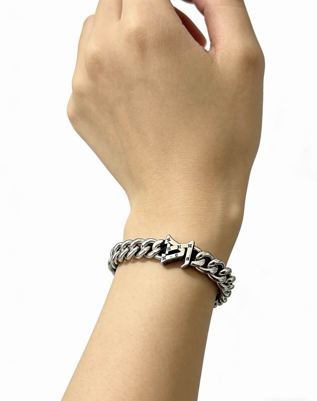 LV Bracelet  05yxs102 (5)