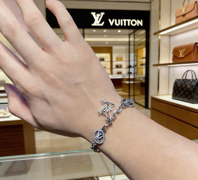 LV Bracelet  05yxs113 (6)