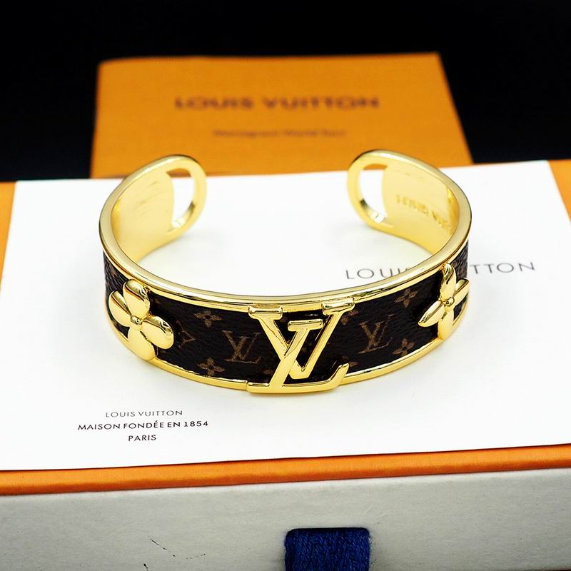 LV Bracelet  05yxs115 (14)