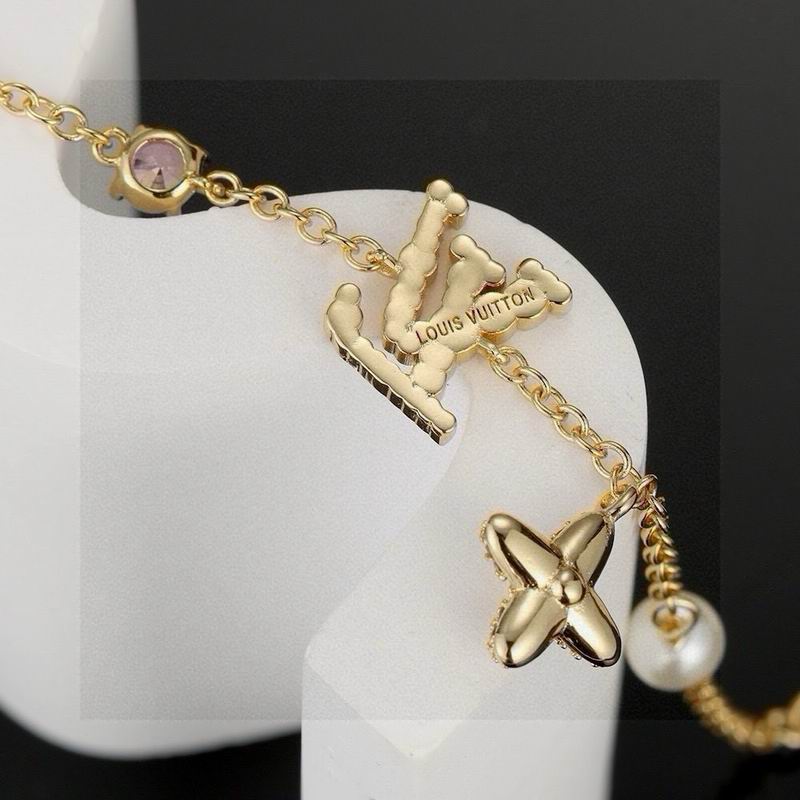 LV Bracelet  05yxs117 (2)