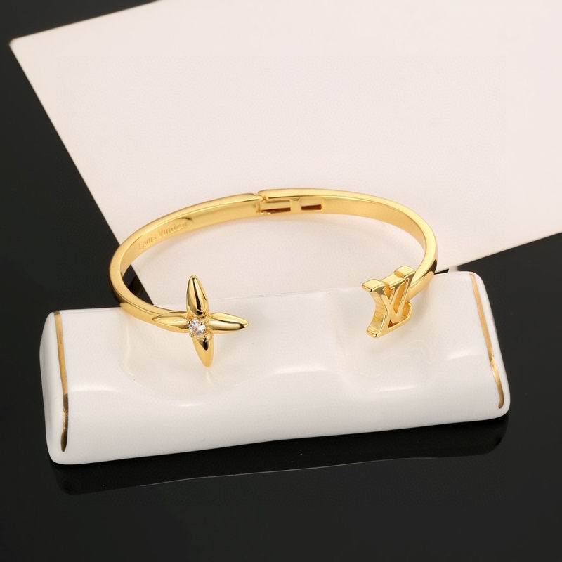 LV Bracelet  05yxs118 (2)