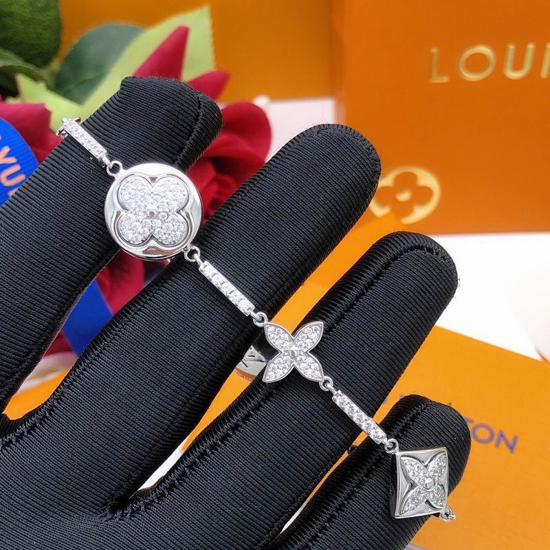 LV Bracelet  05yxs12 (5)