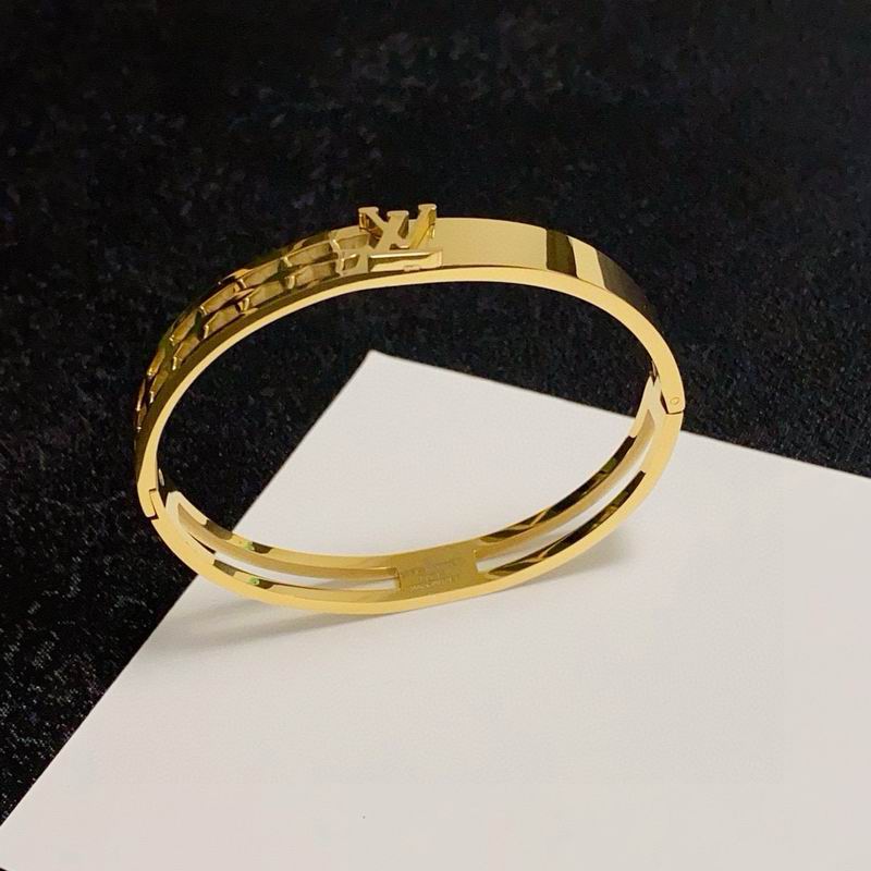 LV Bracelet  05yxs120 (2)