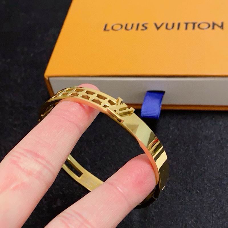 LV Bracelet  05yxs120 (6)