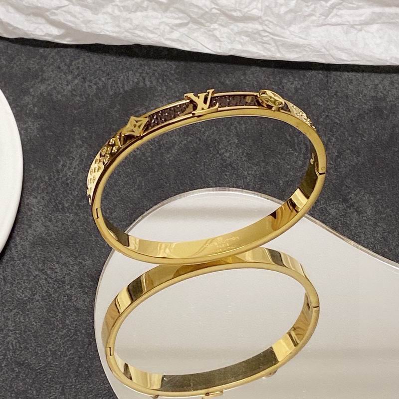 LV Bracelet  05yxs121 (2)