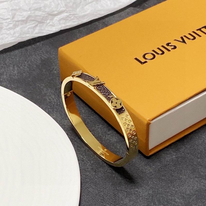 LV Bracelet  05yxs121 (4)