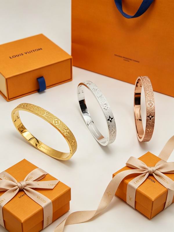 LV Bracelet  05yxs123 (1)