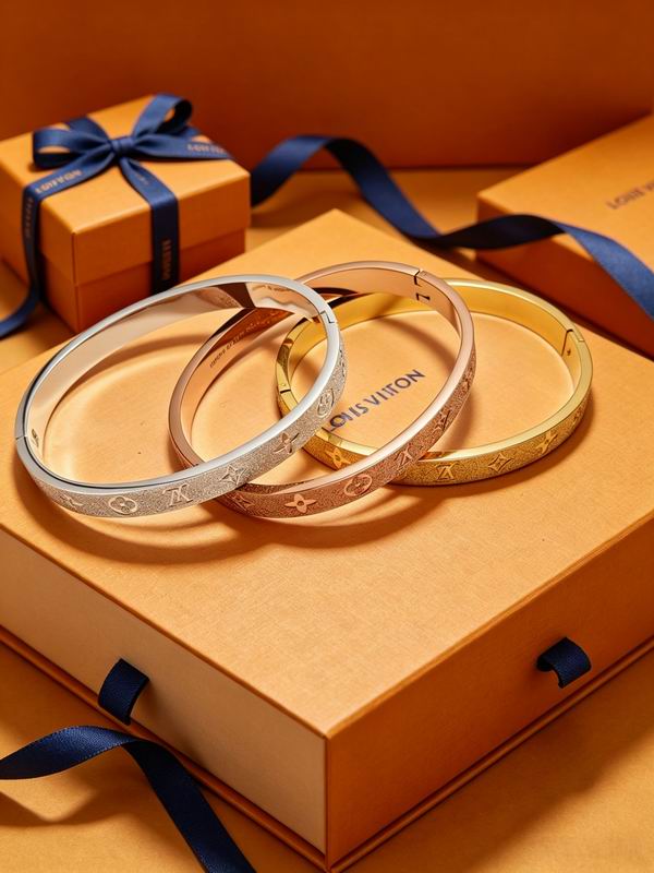 LV Bracelet  05yxs123 (2)