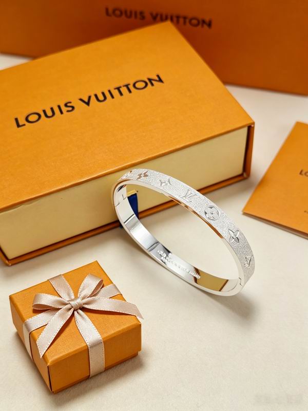 LV Bracelet  05yxs123 (8)