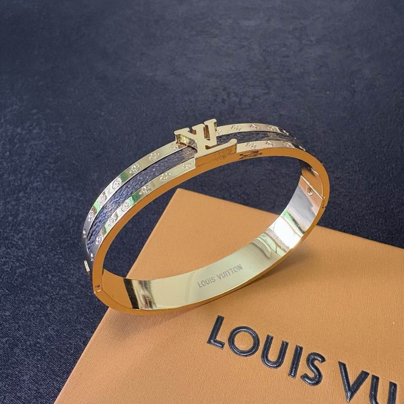 LV Bracelet  05yxs125 (1)