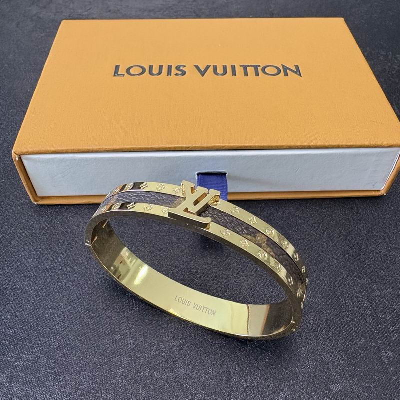LV Bracelet  05yxs125 (5)