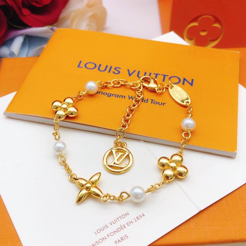LV Bracelet  05yxs126 (1)