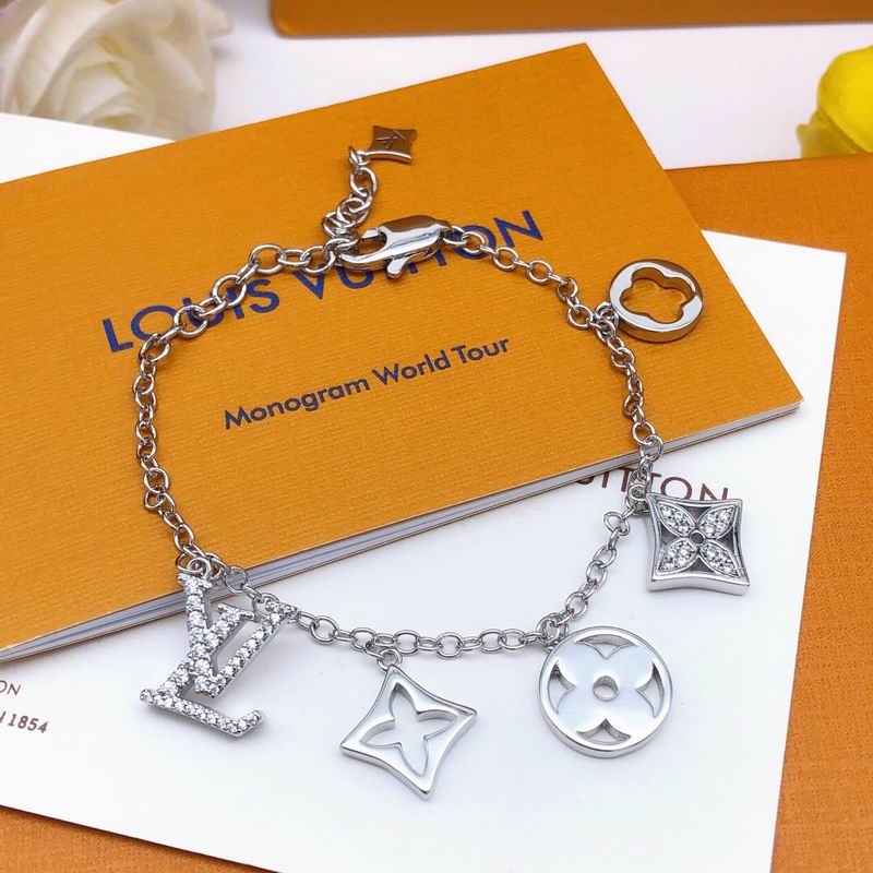 LV Bracelet  05yxs13 (3)