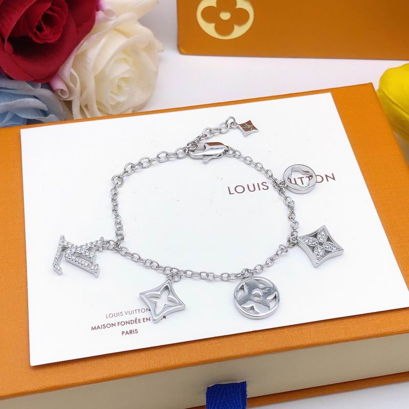 LV Bracelet  05yxs13 (4)