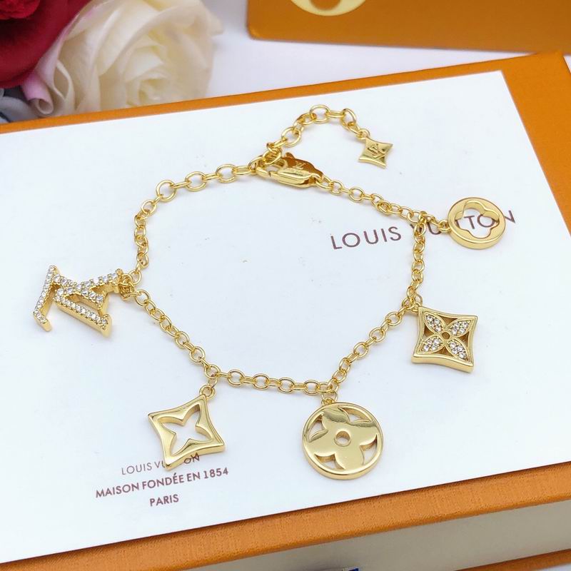 LV Bracelet  05yxs13 (9)