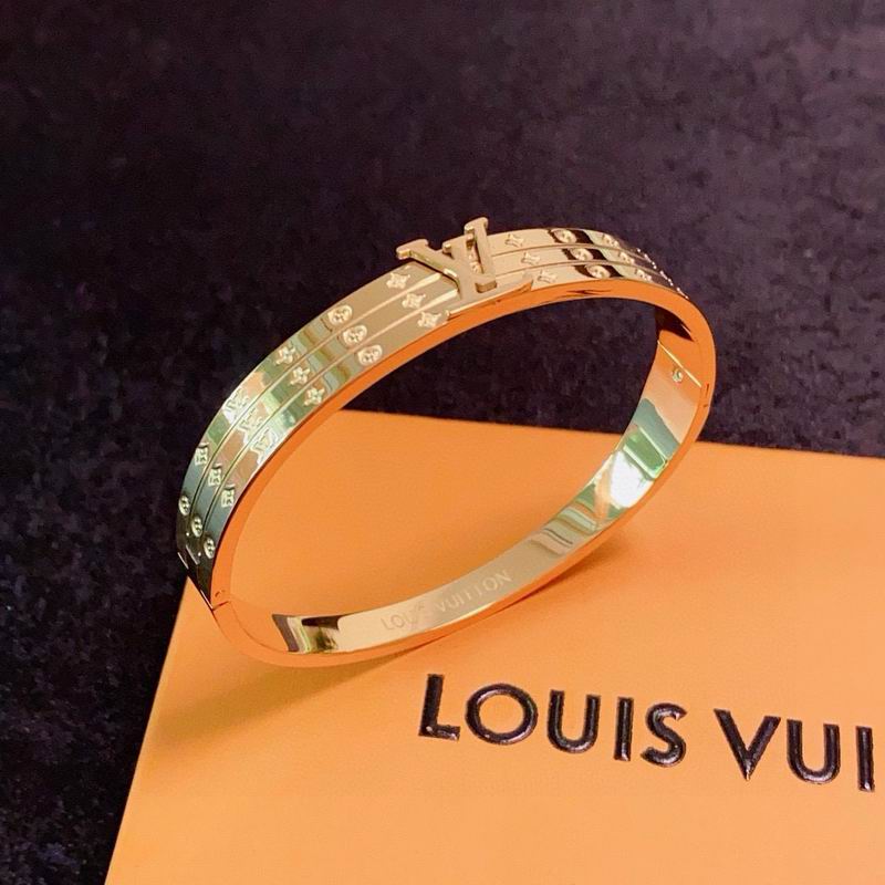 LV Bracelet  05yxs134 (2)