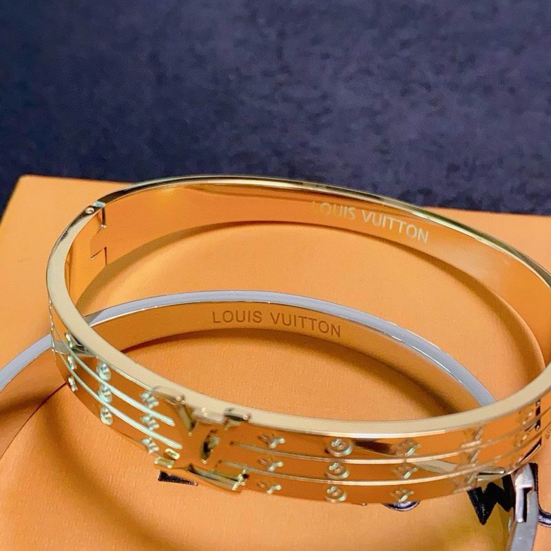 LV Bracelet  05yxs134 (3)