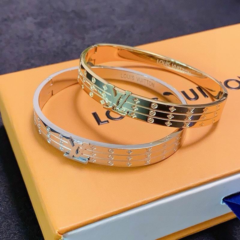 LV Bracelet  05yxs134 (4)