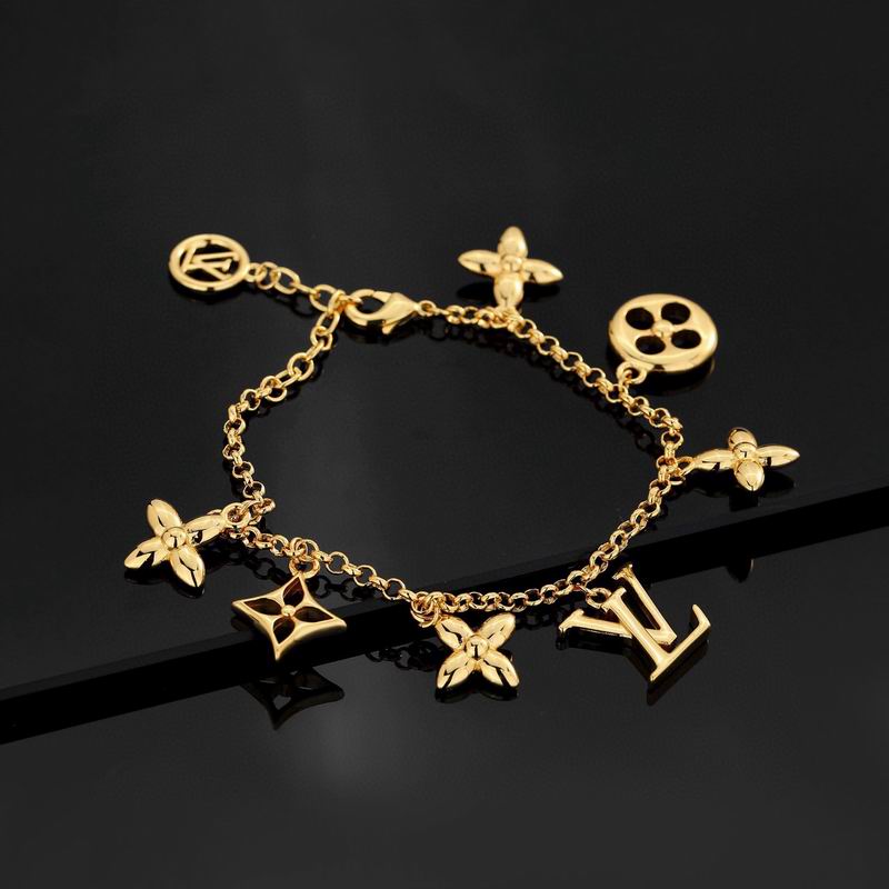LV Bracelet  05yxs136 (2)