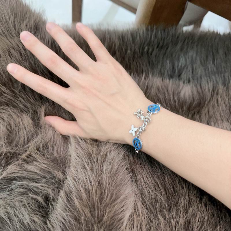LV Bracelet  05yxs137 (4)