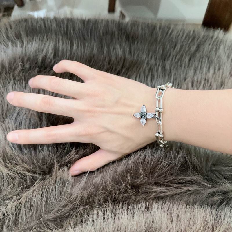 LV Bracelet  05yxs139 (7)