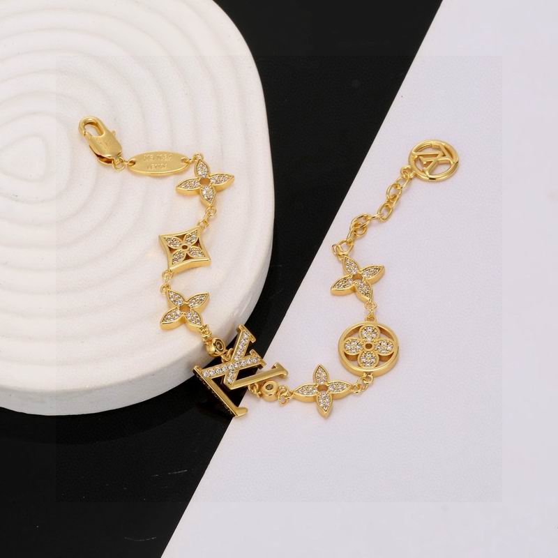LV Bracelet  05yxs150 (5)