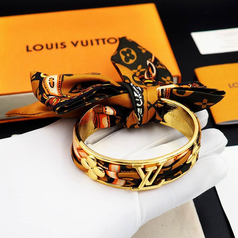 LV Bracelet  05yxs153 (13)
