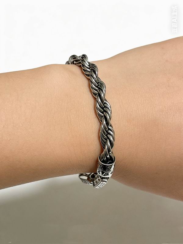 LV Bracelet  05yxs158 (5)
