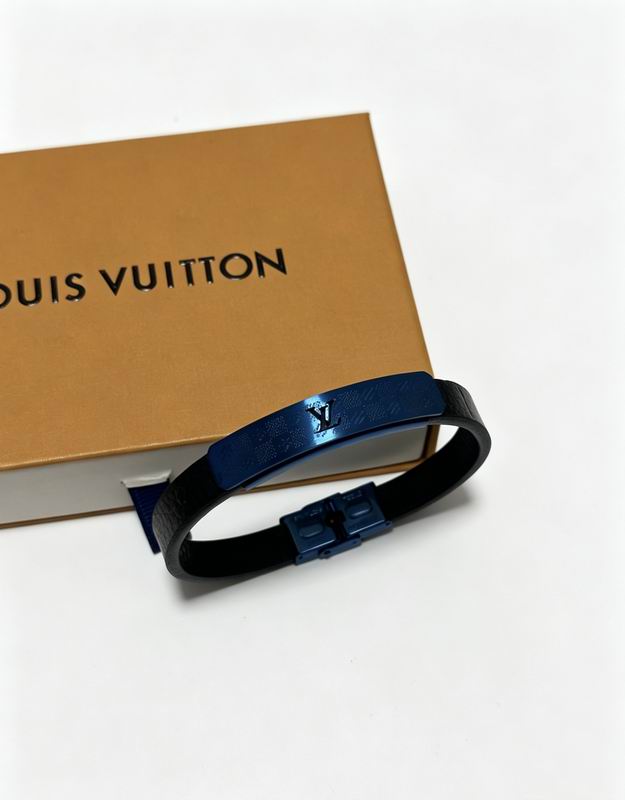 LV Bracelet  05yxs21 (16)