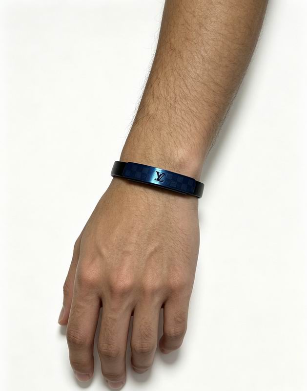 LV Bracelet  05yxs21 (18)