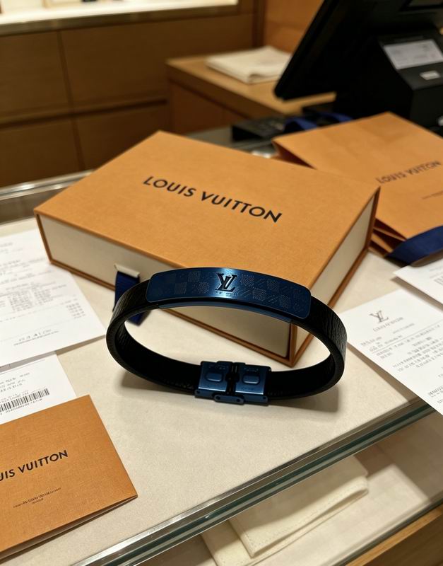 LV Bracelet  05yxs21 (23)