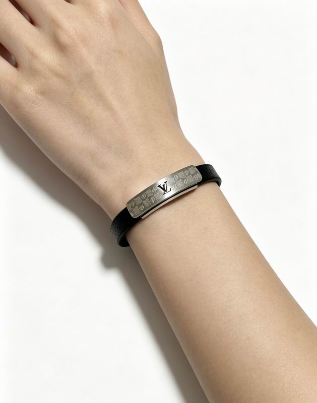 LV Bracelet  05yxs21 (31)