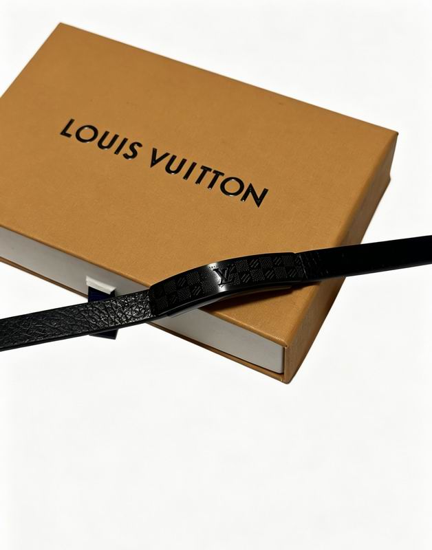 LV Bracelet  05yxs21 (40)