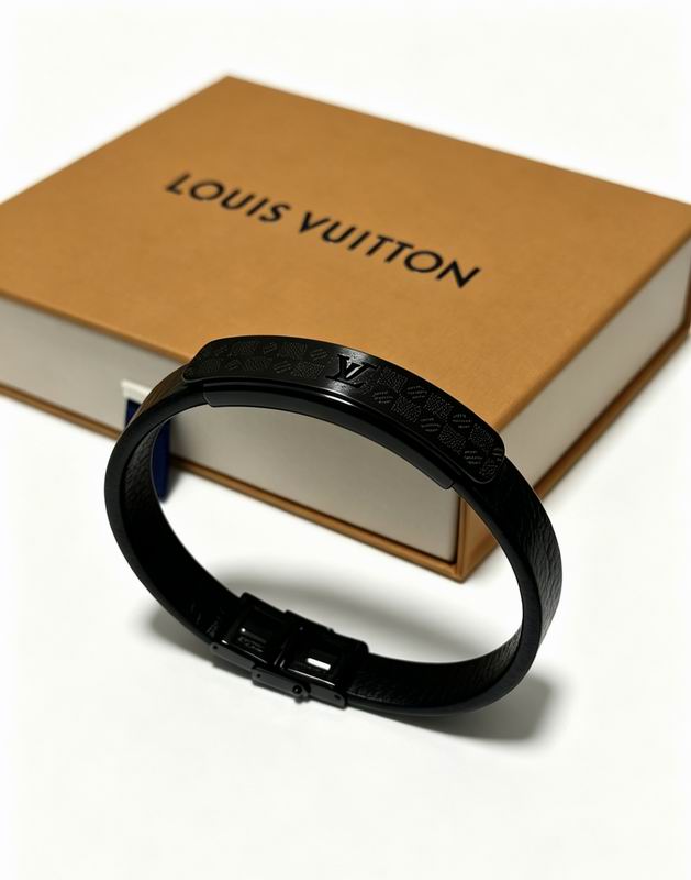 LV Bracelet  05yxs21 (41)