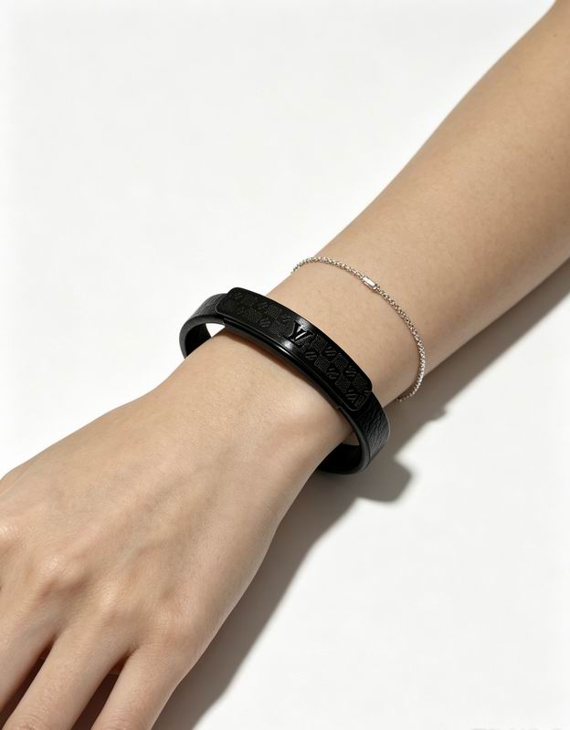 LV Bracelet  05yxs21 (43)