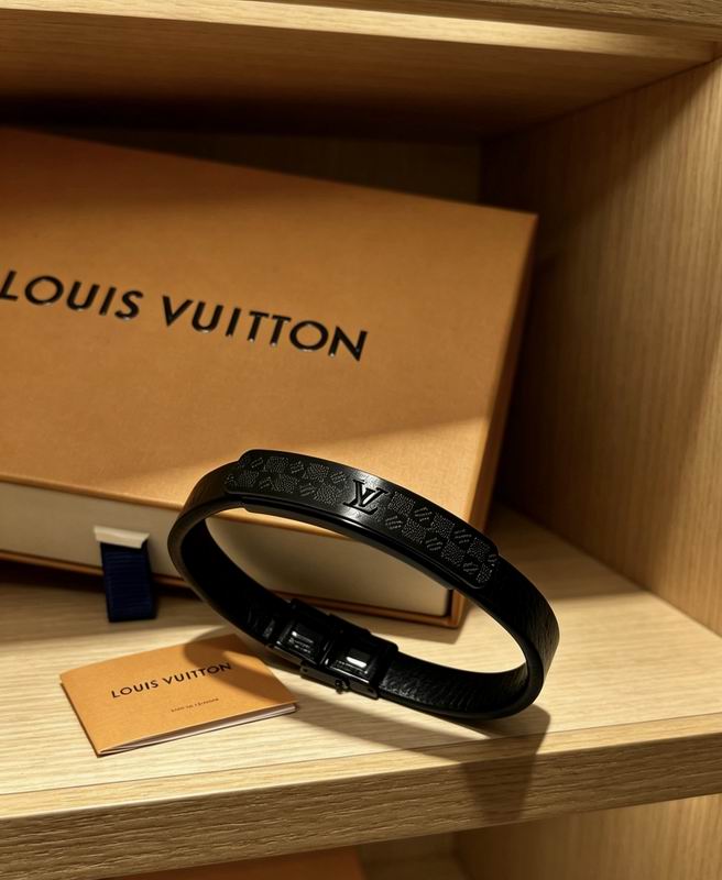 LV Bracelet  05yxs21 (44)
