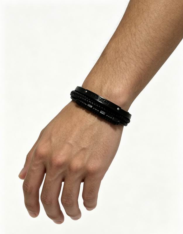 LV Bracelet  05yxs22 (5)