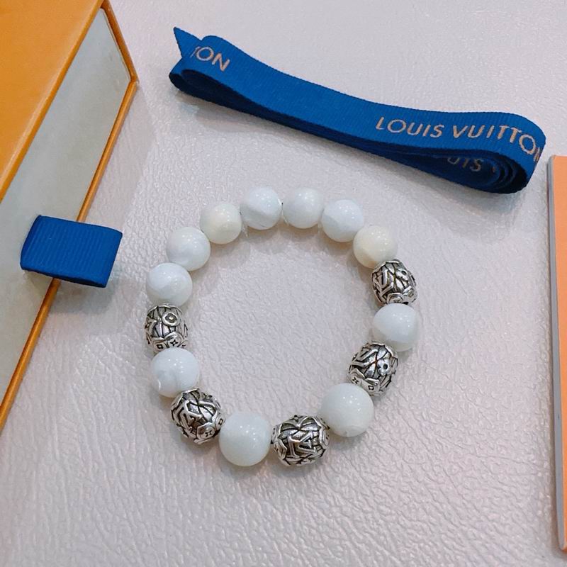 LV Bracelet  05yxs23 (2)