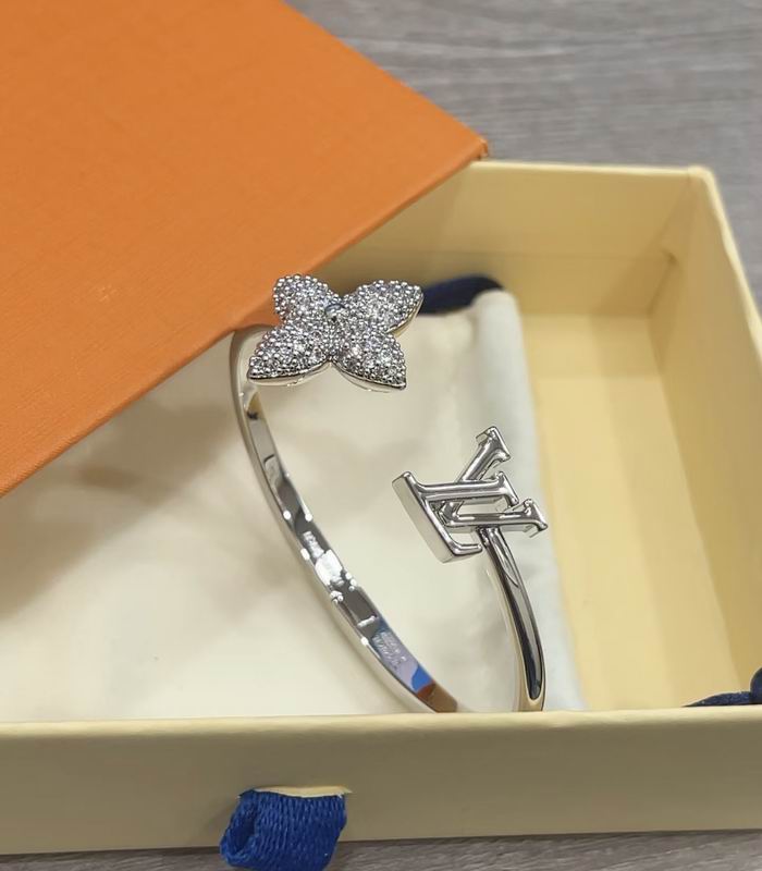 LV Bracelet  05yxs26 (6)