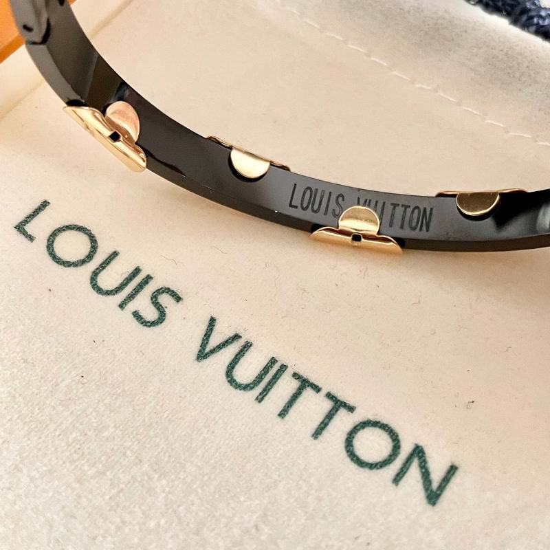 LV Bracelet  05yxs27 (4)